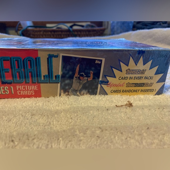 1994 Topps Baseball Card Set Series 1 Factory Sealed - Picture 3 of 4